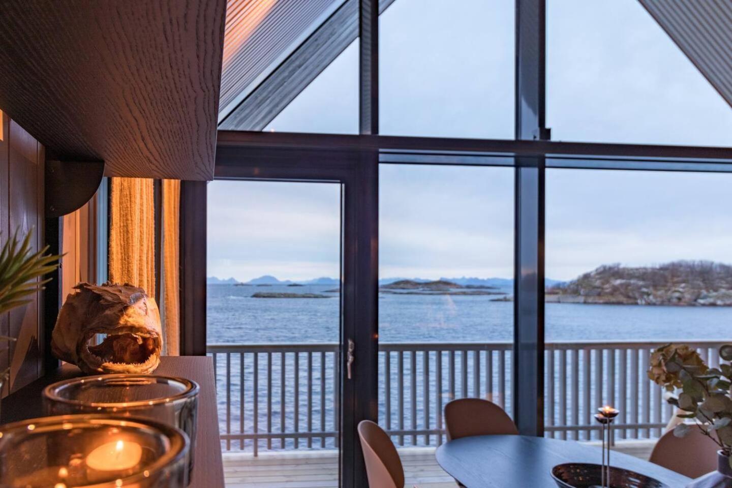 Leilighet Med Fantastisk Utsikt Henningsvær Buitenkant foto