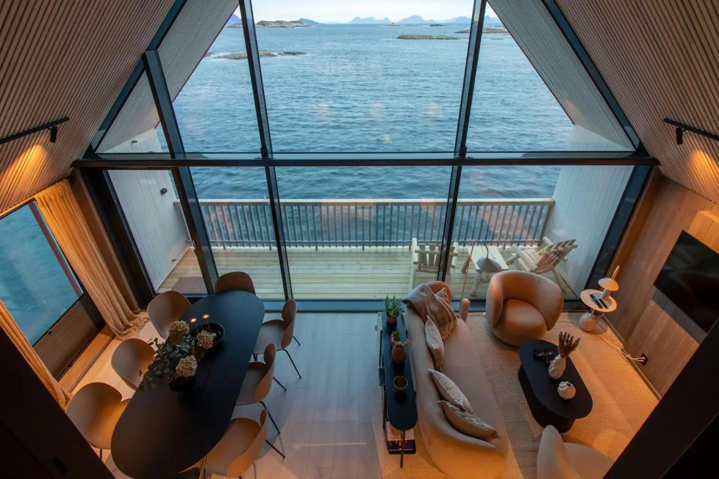 Leilighet Med Fantastisk Utsikt Henningsvær Buitenkant foto
